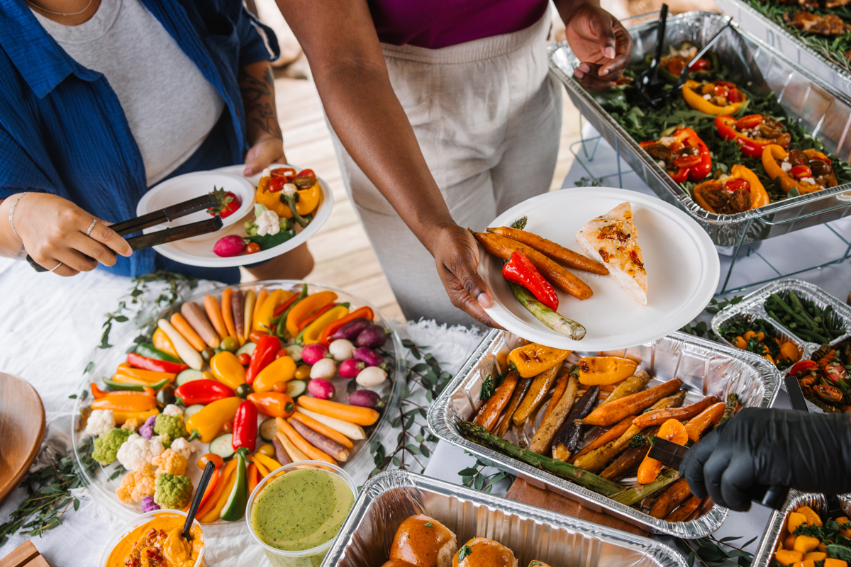 Fresh buffet catering for a group